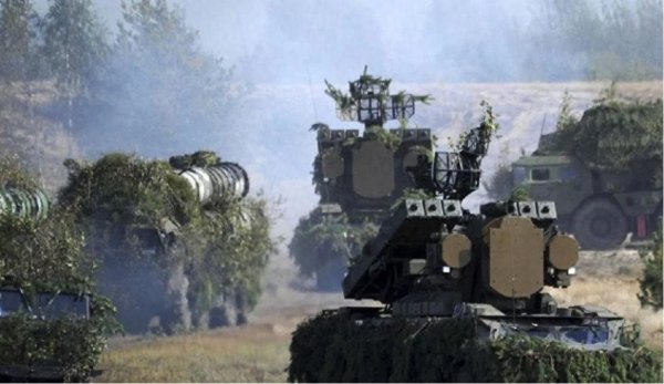 快牛策略 俄军进入白俄罗斯，乌克兰顿感紧张，2022年基辅战役阴影立刻浮现