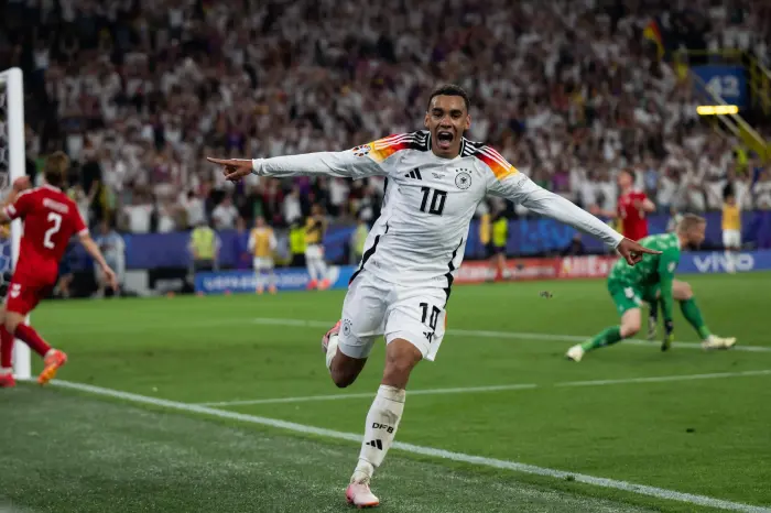 中玉束哈 9月4日周四足球世预赛11场分析推荐: 附胜平负 比分 进球数